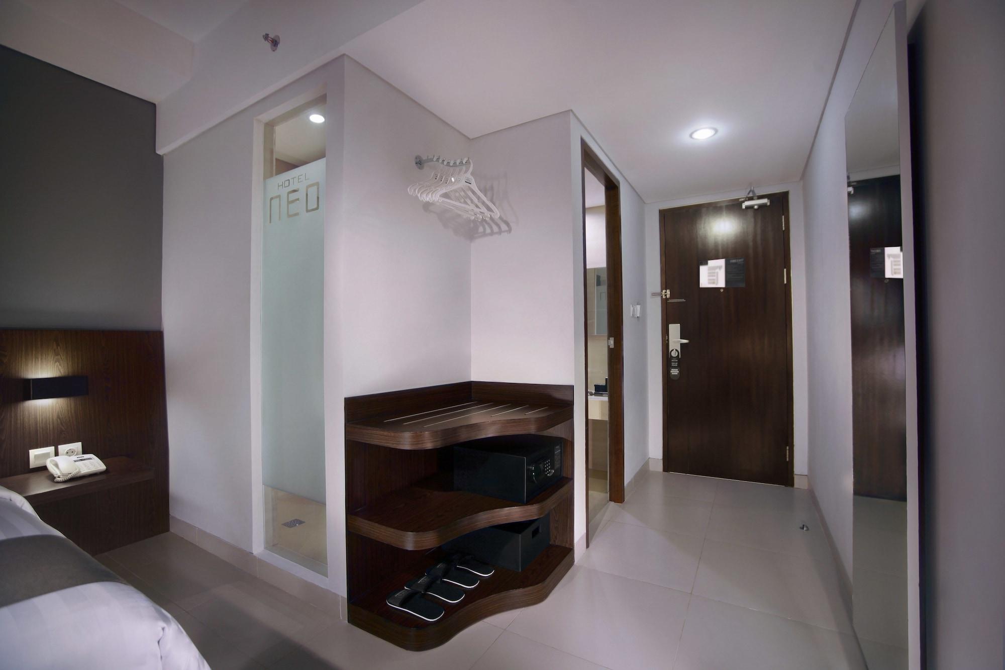 Neo Denpasar by ASTON Hotel Bagian luar foto