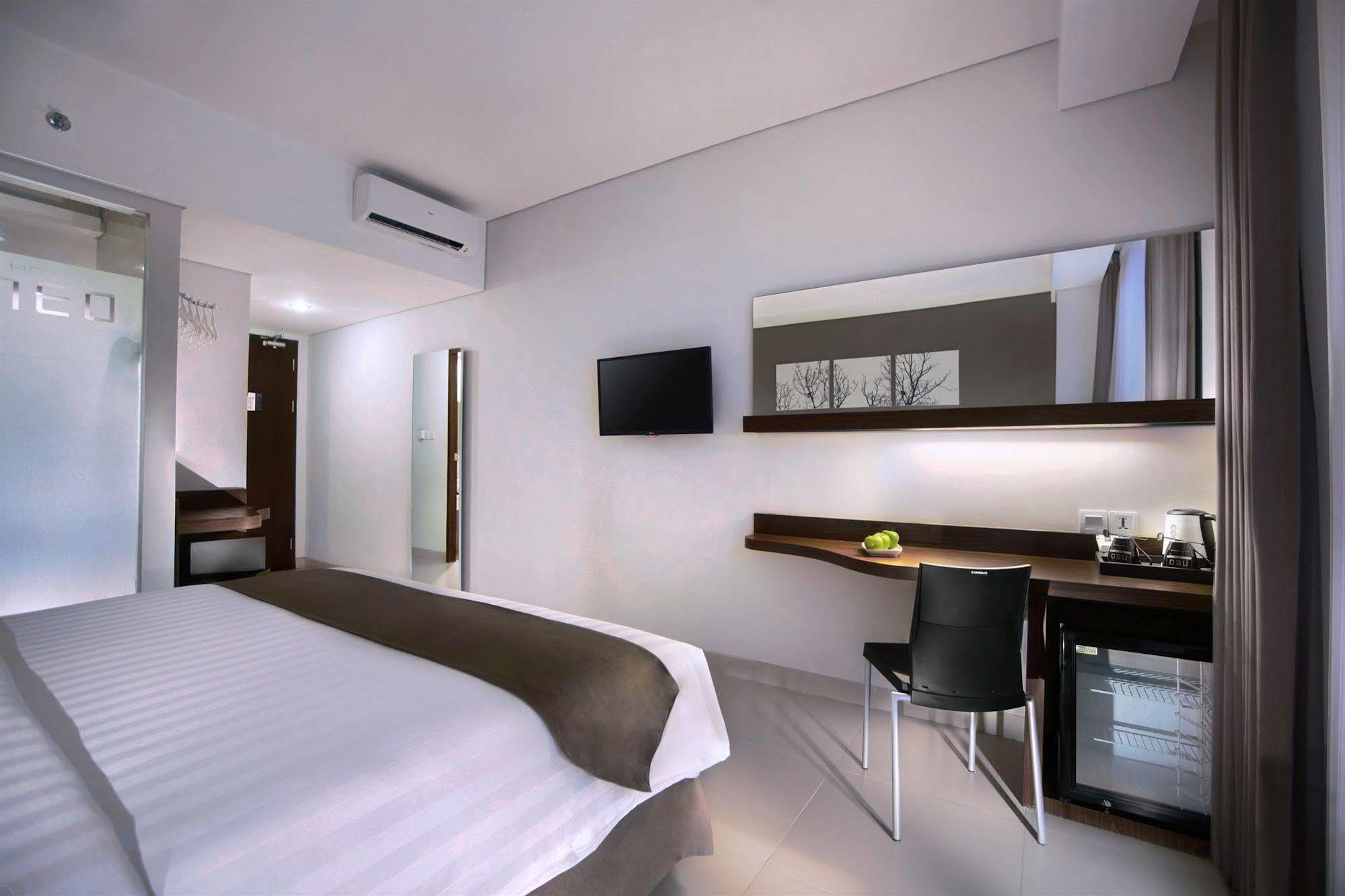 Neo Denpasar by ASTON Hotel Bagian luar foto